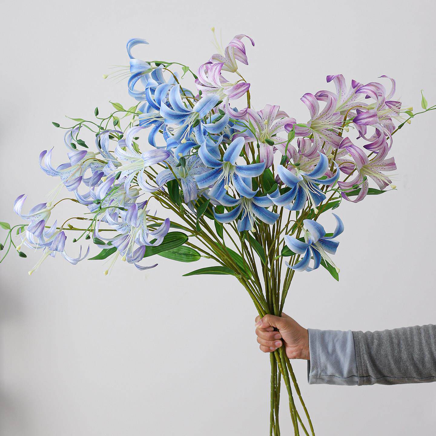 梦幻色轻奢风仿真4头百合花束家居插花摆件3D打印绢布花瓣装饰品