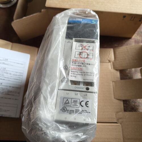 议价伺服驱动器MR-J2S-60BMRJ2S60BMR-J2S60BMRJ2S-60B