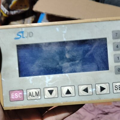 议价SLJD文本显示器MD204L-V4MD204LV4MD204LV4MD204L-V4型