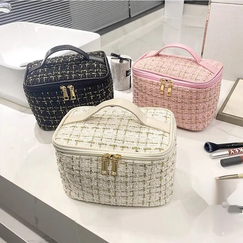 新款小香風化妝包大容量格子手提