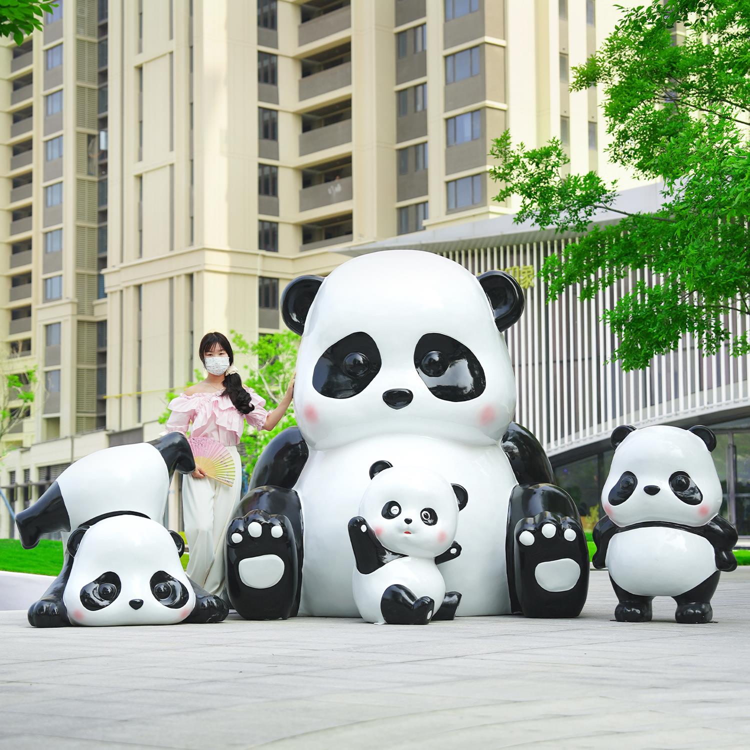 网红卡通滚滚熊猫雕塑商场店铺拍照落地售楼部大摆件公仔模型装饰