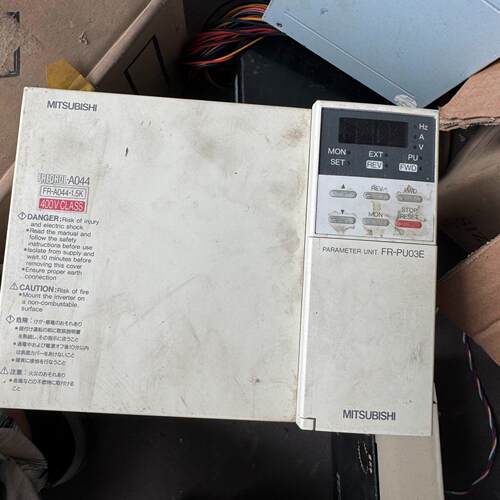 议价FR-A044-1.5K FR-PU03E 变频器 400V级工业工控调速装置维修