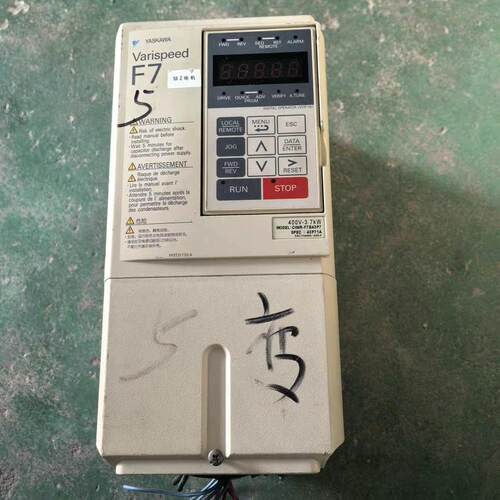 议价CIMR-F7B43P7 变频器 400V 3.7kW 工控调速装置维修
