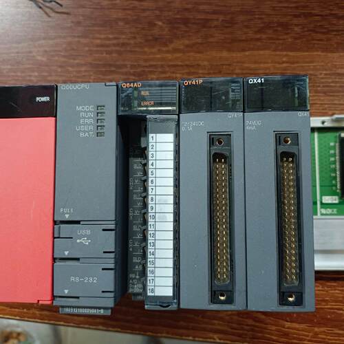 议价Q00UCPU Q64AD QY41P QX41 PLC可编程控制模块维修