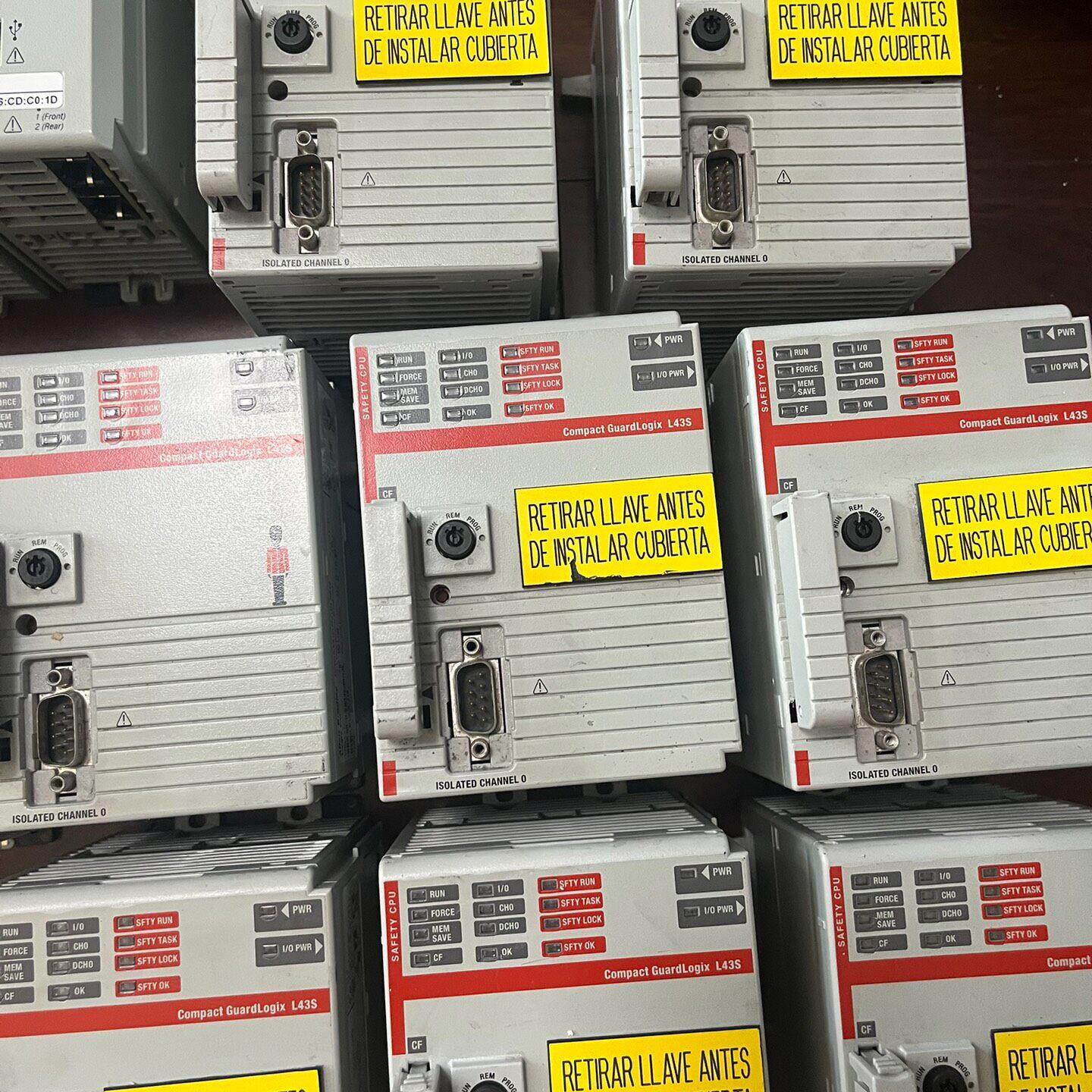 议价1768-L43S 安全CPU控制模块 工业自动化工控配件维修