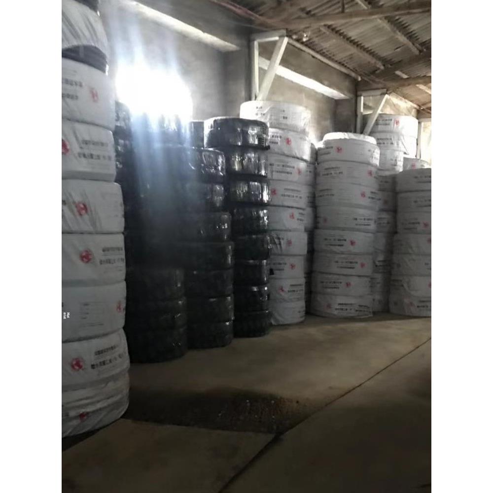 PE给水管pe管全新料国标管黑色抽水耐用管4分6分PE管山水饮用水管