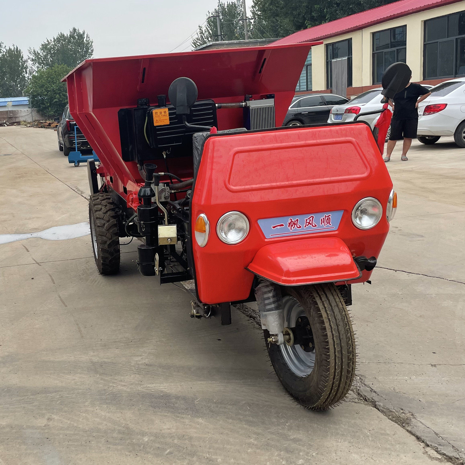 果园大棚自走式牛羊粪撒粪车 2.5方柴油动力撒肥机 三轮撒肥车,五金/工具,其他专用车,淘宝优惠券,粉丝福利购,淘宝优惠卷