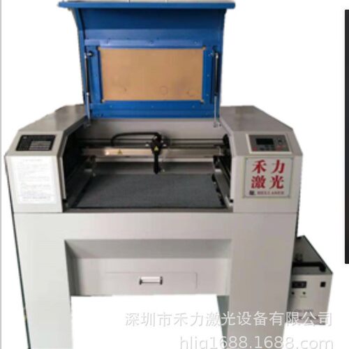 2026CPU散热绝缘垫片 LED灯硅胶片 手机模组散热硅胶片切割机