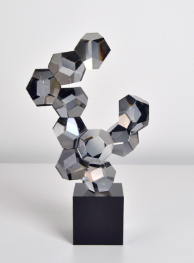 现代轻奢样板间客厅玄关桌面装饰品大号抽象雕塑几何水晶假山摆件