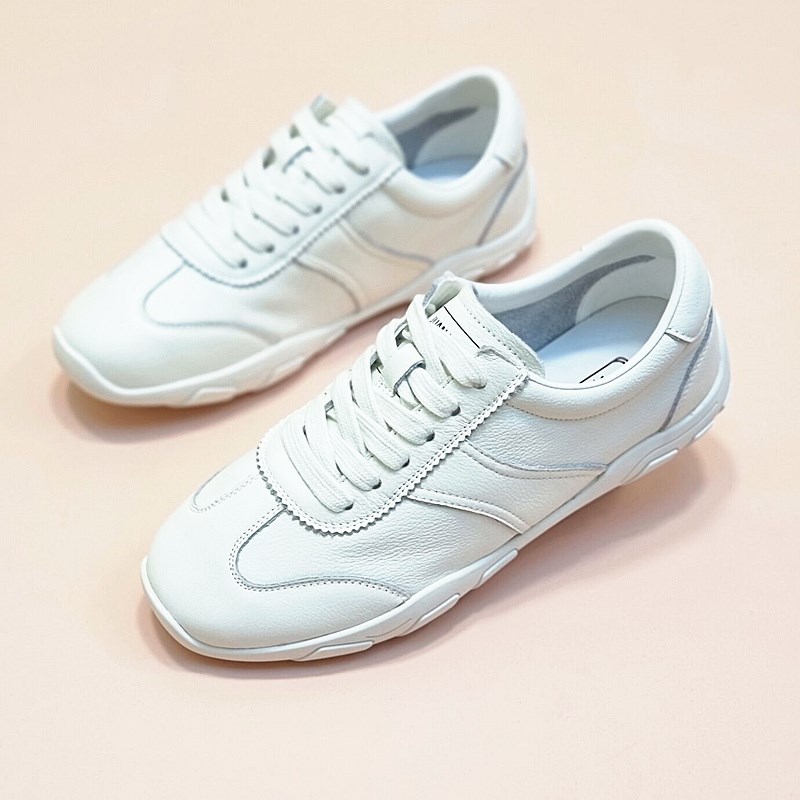 头层牛皮小白鞋女春夏新款薄款透B气百搭运动休闲软底系带平底板