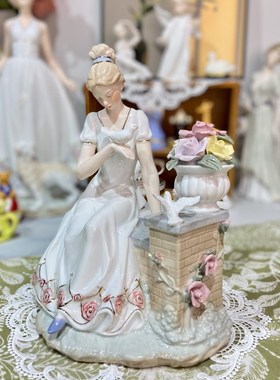 现代欧式家居简约人物装饰品客厅酒柜摆件陶瓷工艺品生日礼物新款