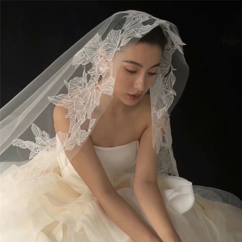 新款蕾丝花边高级感拖尾造型拍照头纱婚礼M新娘出门纱影楼旅拍面
