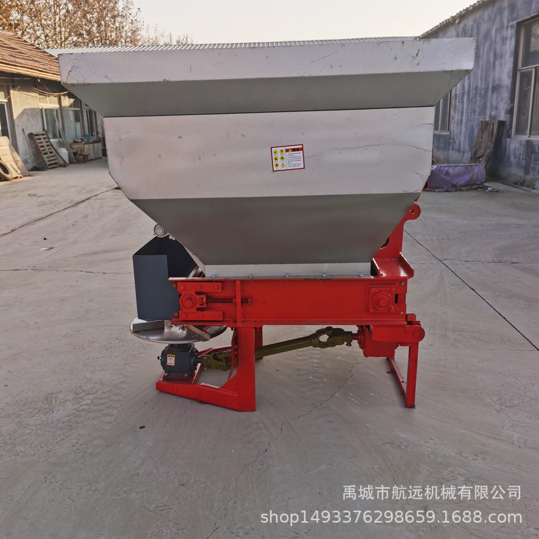 新款不锈钢肥斗的农家肥有机肥扬肥机 三点悬挂式容量1方的撒粪机