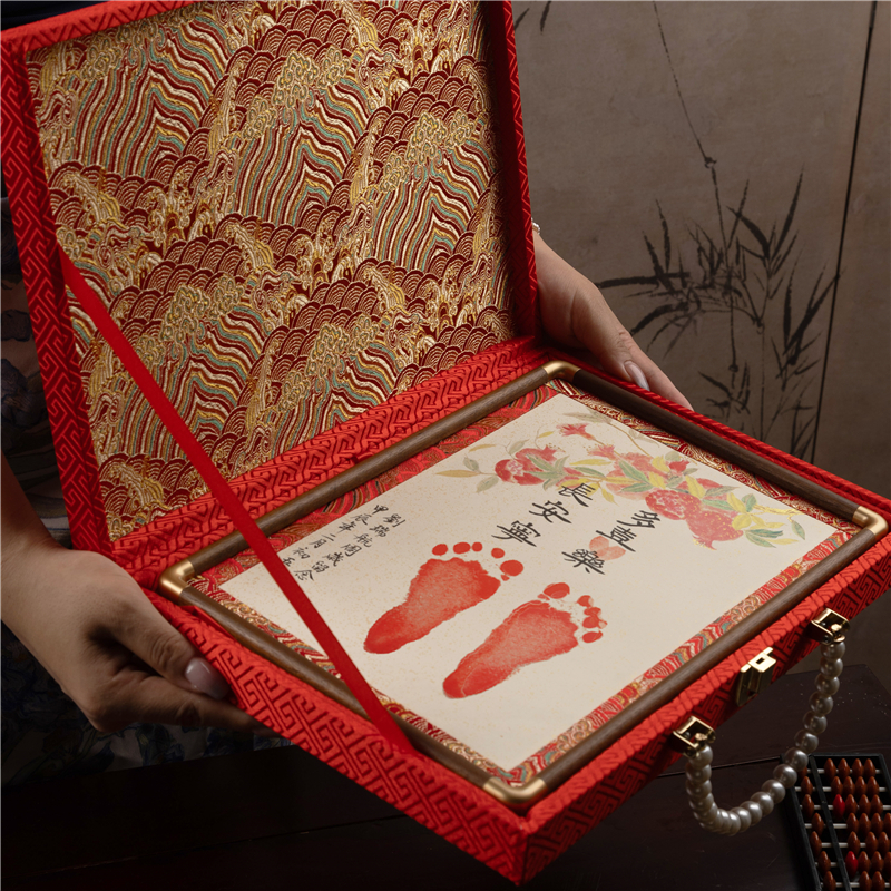 满月手足印宝宝礼物高级仪式感婴幼儿纪念百天周岁手脚印相框情深