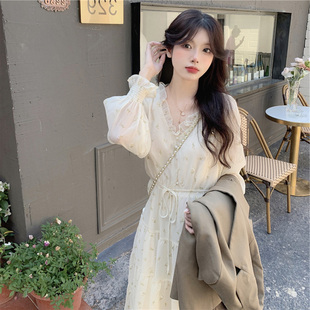 设计感法式 韩版 碎花哺乳连P衣裙产后显瘦喂奶裙 新款 2023年春夏季