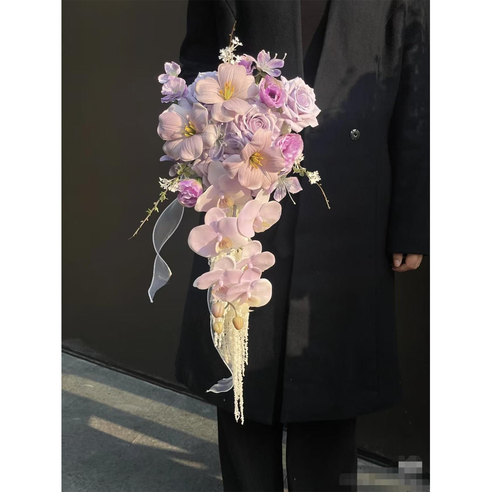紫色瀑布手捧花仿真花高级新娘结婚当天摄影拍照假花束保湿玫瑰花
