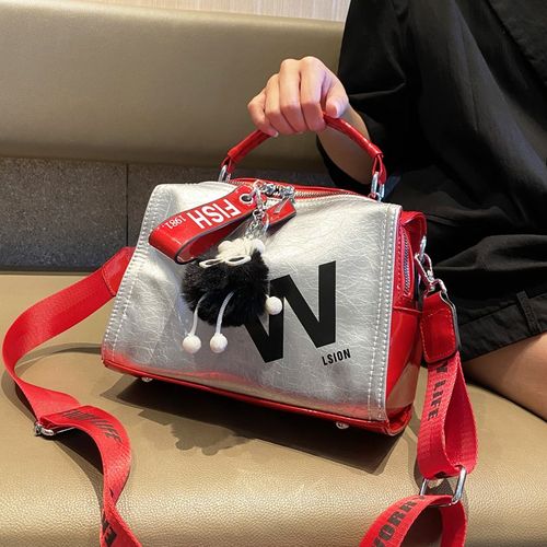 手提包女2024夏天亮面拼色通勤休闲大容量果冻包单肩斜挎枕头包潮