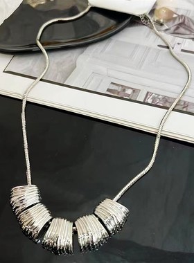 小众设计优雅中古银色方块项链个性夸张冷淡风轻奢创意毛衣链短款