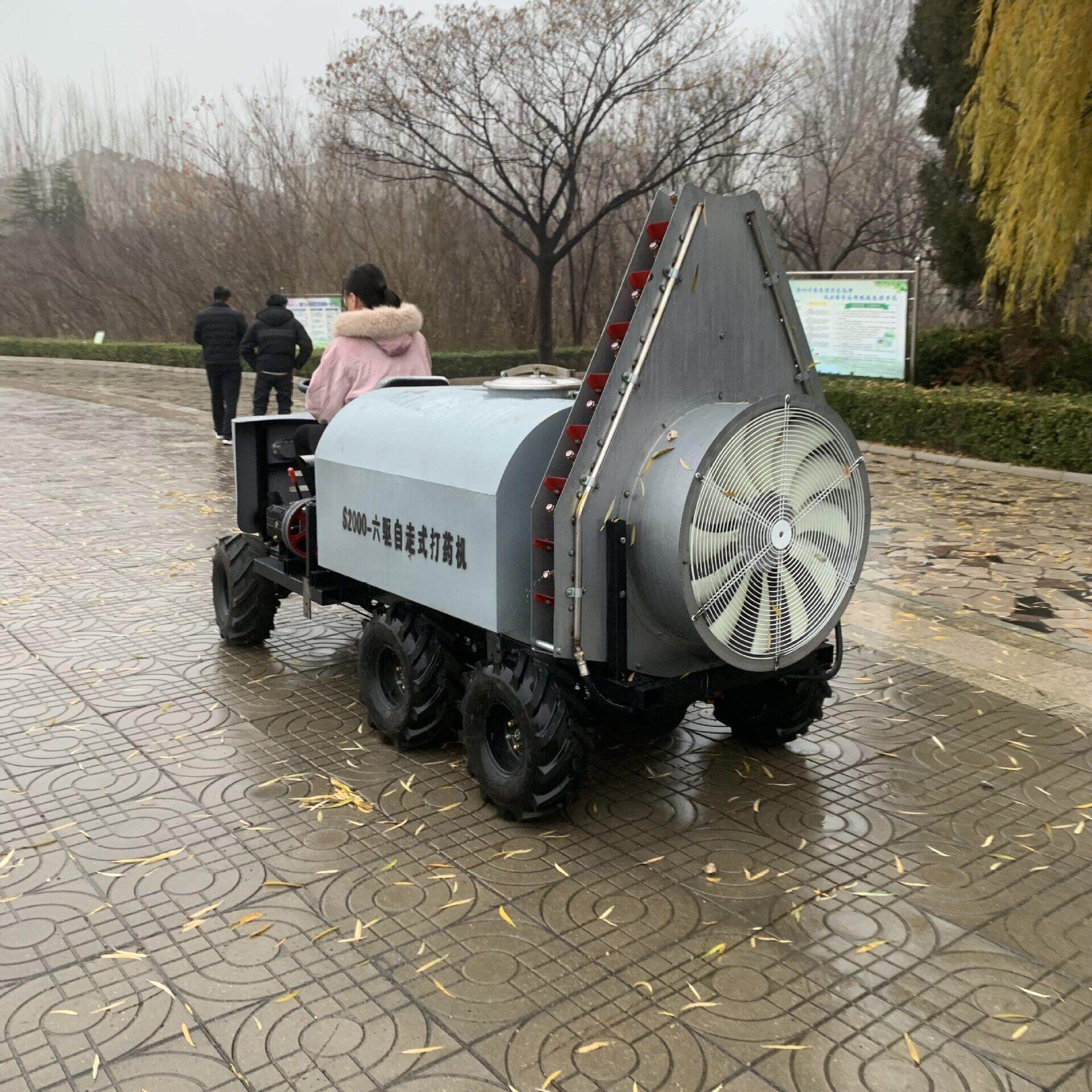 梨园桃树苹果树风送打机新疆大面积果园打机农作物压喷雾器