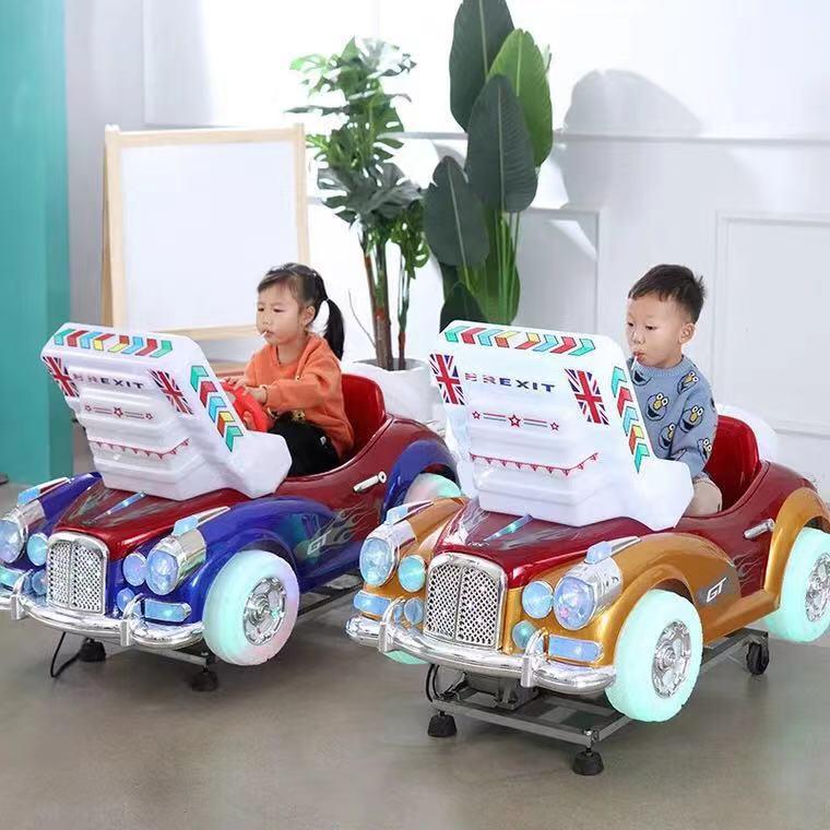 厂家直销新款老爷车摇摆机3D游戏小孩玩具车MP5摇摇车扫码电动