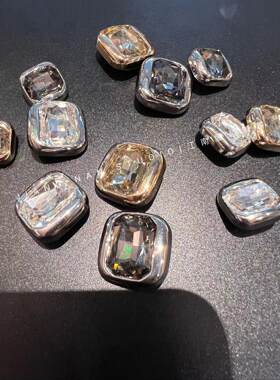新款精品小香风三色方钻金属纽扣秋冬毛衣皮草貂皮大衣外套扣子