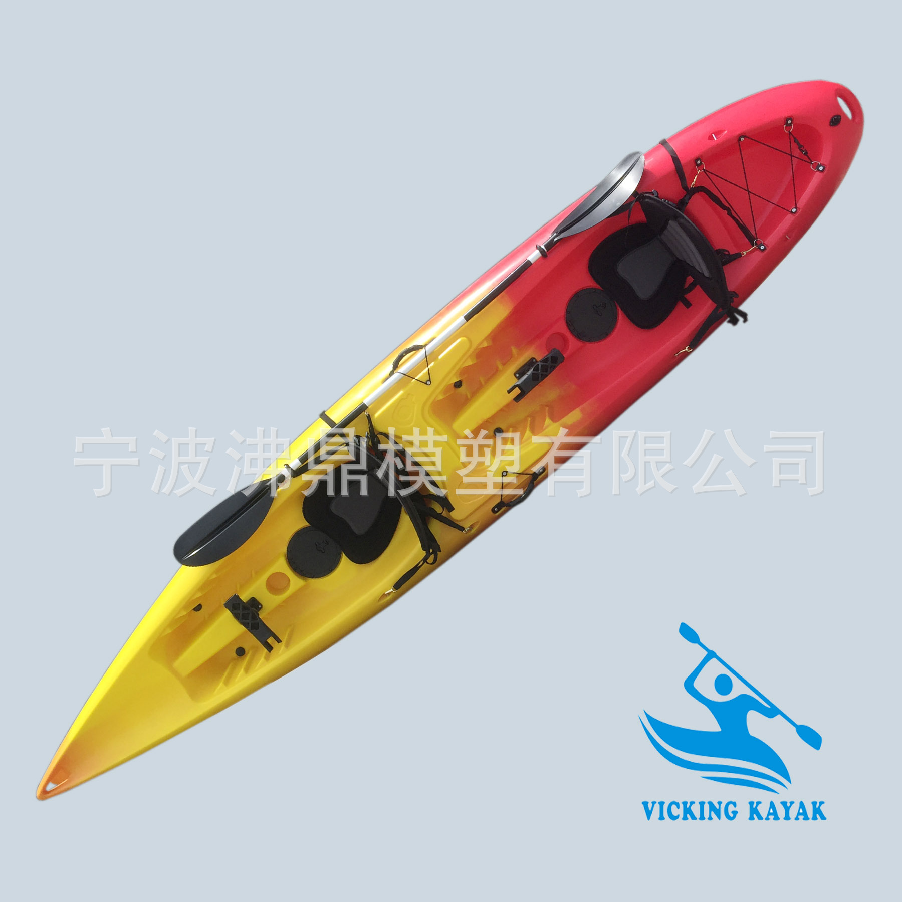 皮划艇 双人 1 2 3 人塑料硬艇 厂家促销 独木舟比赛用艇钓鱼船