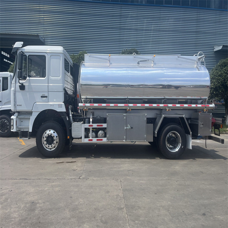 12000L加油车价格铝合金液罐车飞机加油车SHACMAN10吨油罐车