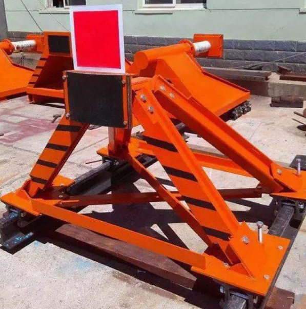 CDH-20滑动挡车器插接防撞挡车器液压固定挡车器太阳能指示灯