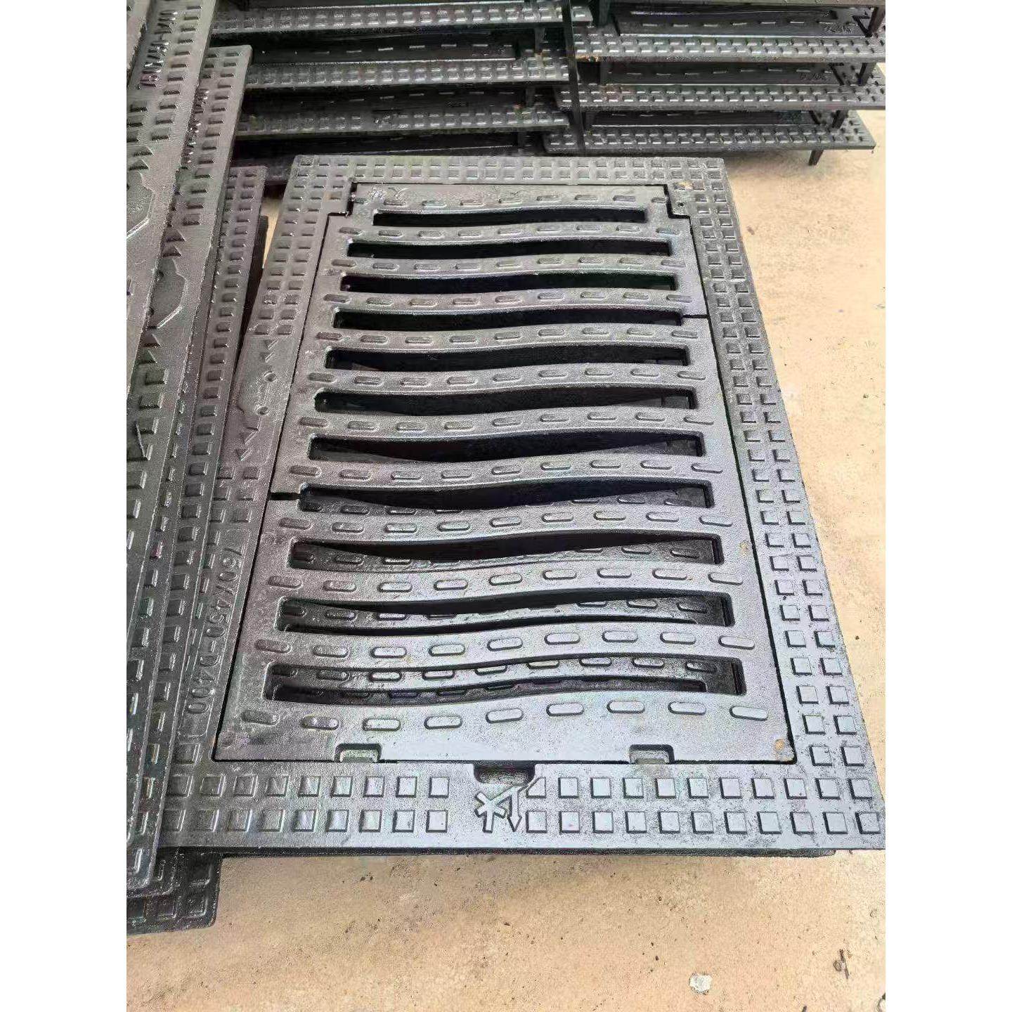 深圳水务球墨铸铁雨水篦子450*750联合式组合卡簧五防雨水口篦子,基础建材,井盖,淘宝优惠券,粉丝福利购,淘宝优惠卷