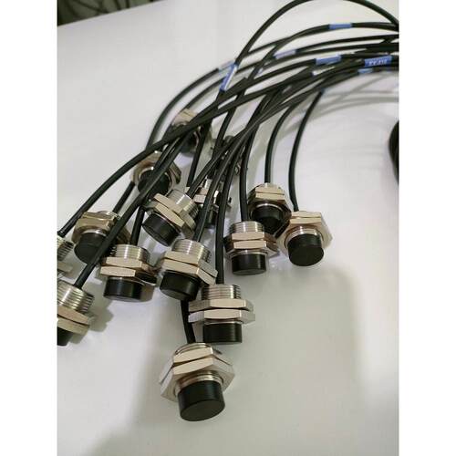 全新库存基恩士高精度位移传感器 EX-201 EX-305 EX-416 EX-205