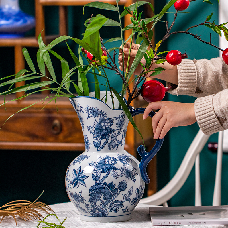 法式怀旧乡村青花瓷提手大肚奶壶花瓶新中式陶瓷青花瓷花瓶