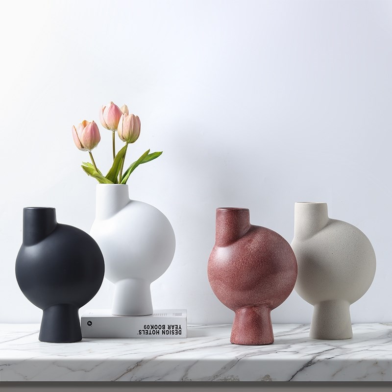 北欧现代简约侘寂风黑白陶瓷花瓶花插摆件家居样板间餐厅软装饰品