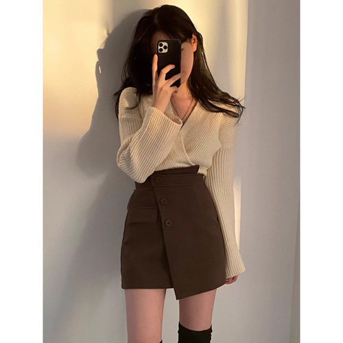 不规则咖色短裙裤女2024秋冬新款高腰棕色包臀裤裙a字毛呢半身裙