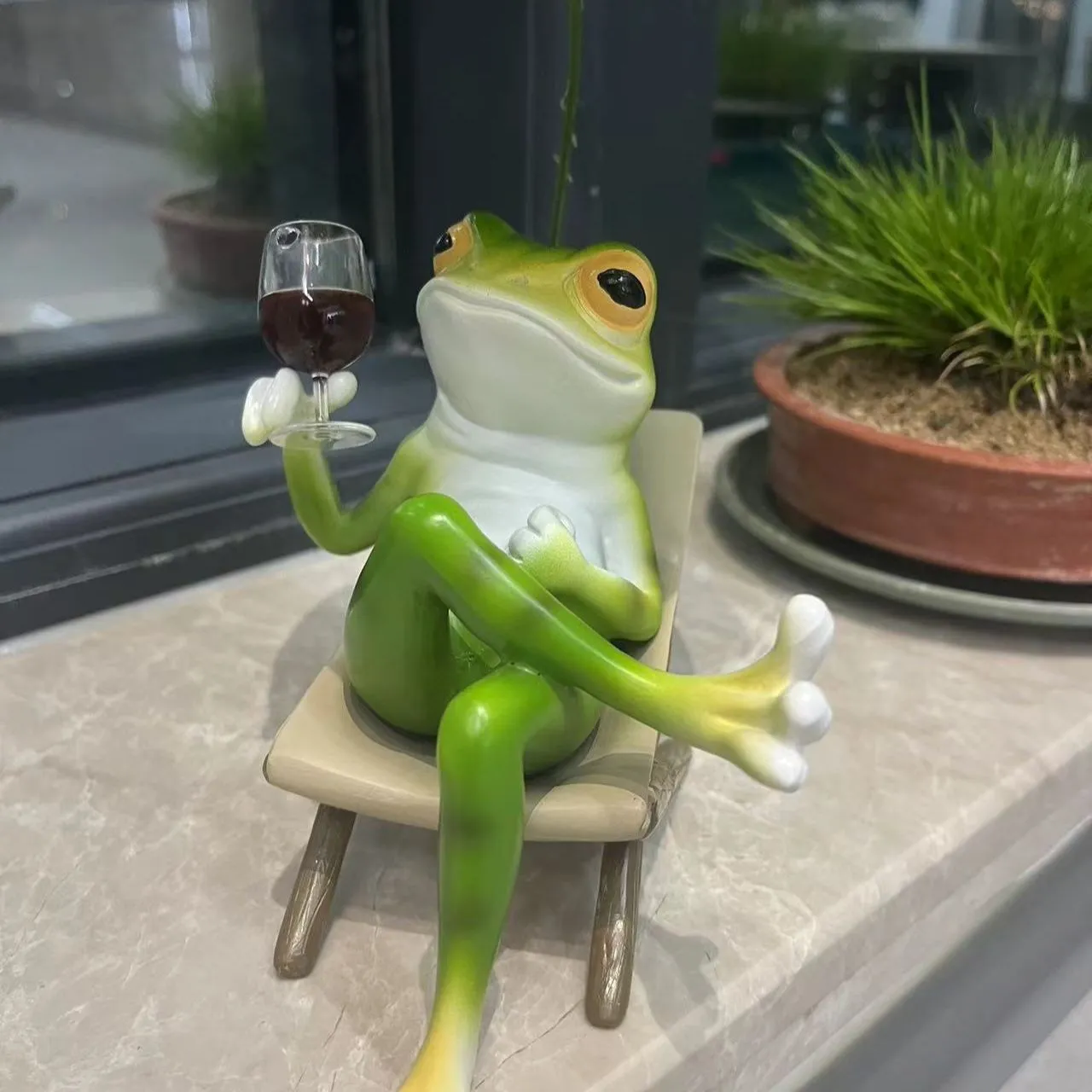 红酒青蛙趣味摆件/客厅阳台庭院