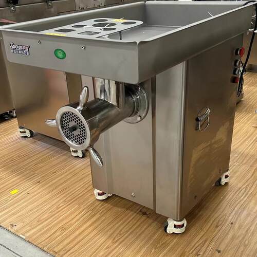 大功率绞肉机商用大型绞鸡架碎骨机喂狗碎鱼32/42/牛肉牛筋绞肉机