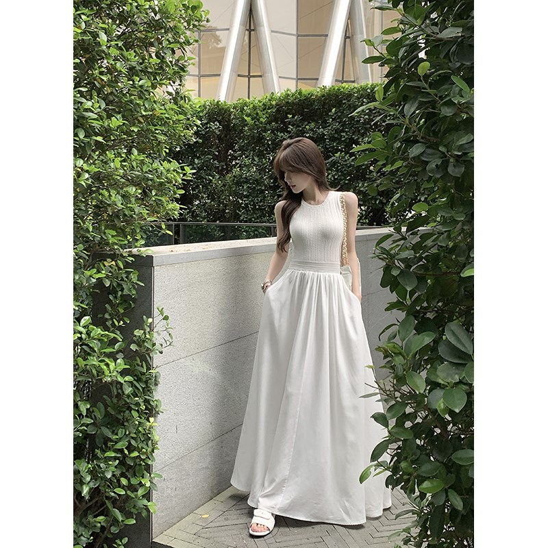 愉悦愉悦设计感白色无袖气质连衣裙女夏季K法式拼接收腰长款背心