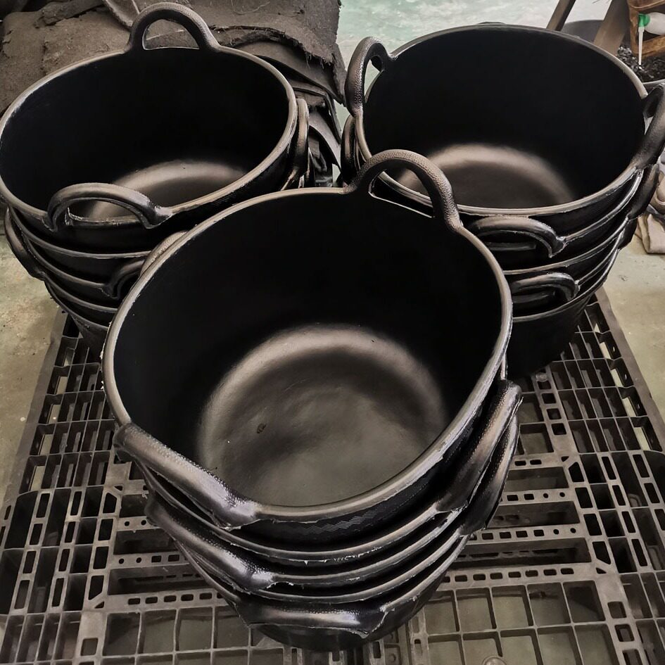 工厂 制做黑色橡胶桶 建筑用水泥搅拌桶 工具收纳篮 胶桶 喂食盆