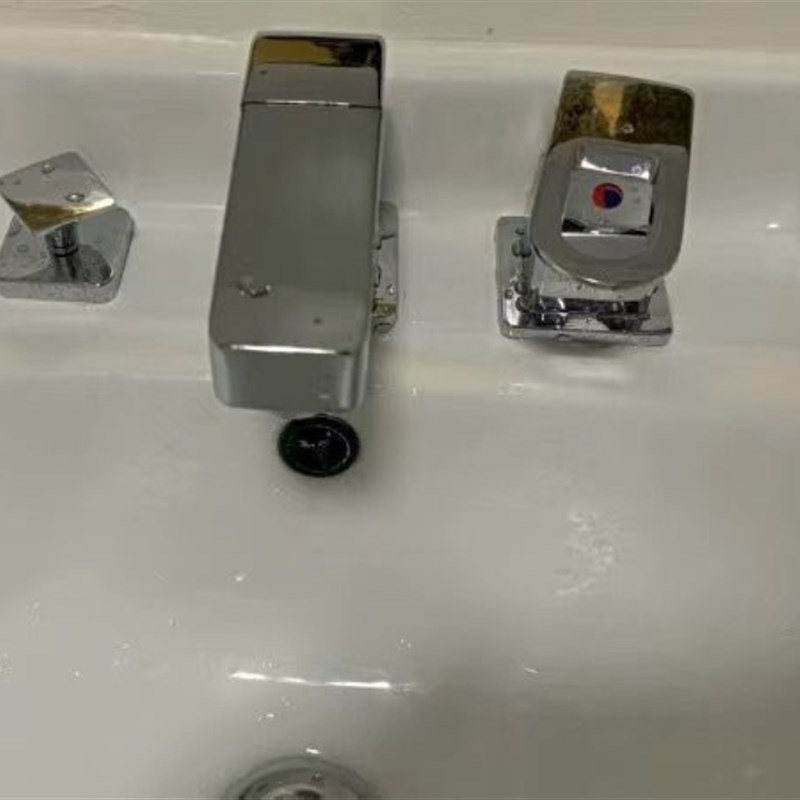 水龙头三件套抽拉式洗脸盆洗面盆墙式立L式龙头配件浴室柜面盆