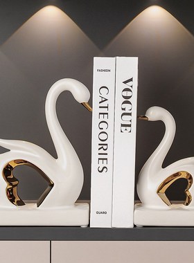 情侣天鹅书档书房摆件高级感轻奢高档客厅酒柜电R视柜办公室装饰