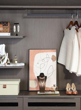 衣帽间轻奢装饰品全屋定制家居展厅样板间衣服高跟鞋收纳盒摆件