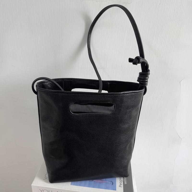 简约设计真皮女包~植鞣头层牛皮托特水桶包单肩斜挎包时尚手提包