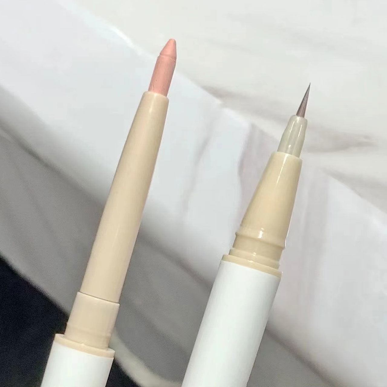 哭包小白兔~双头卧蚕笔女两用提亮二合一眼线笔卧蚕笔新手高光棒