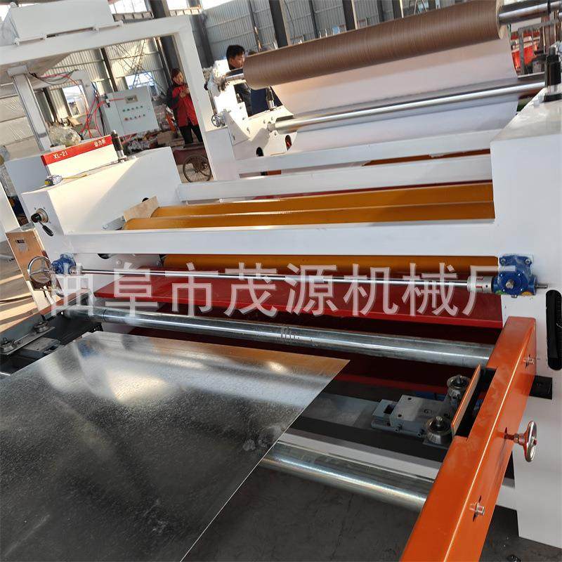 镀锌钢板覆PVC膜覆膜机 铝板覆膜机 卷材自动裁板铁板贴膜机,五金/工具,机床,淘宝优惠券,粉丝福利购,淘宝优惠卷