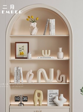 法式奶油风软g装饰品摆件电视柜高级感小众艺术客厅酒柜创意家居