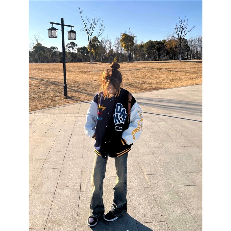国潮美式高街植绒刺绣字母棒球服女2025春季新款休闲百搭外套夹克
