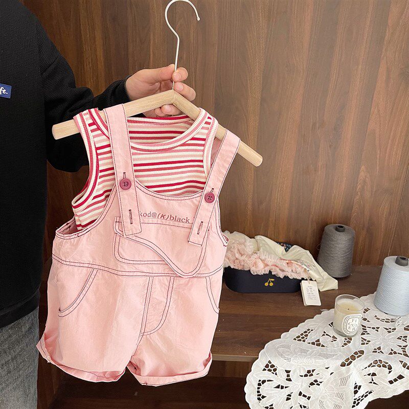 女宝宝文艺度假风套装女婴儿夏季韩版女童条纹背心背带短裤两件套