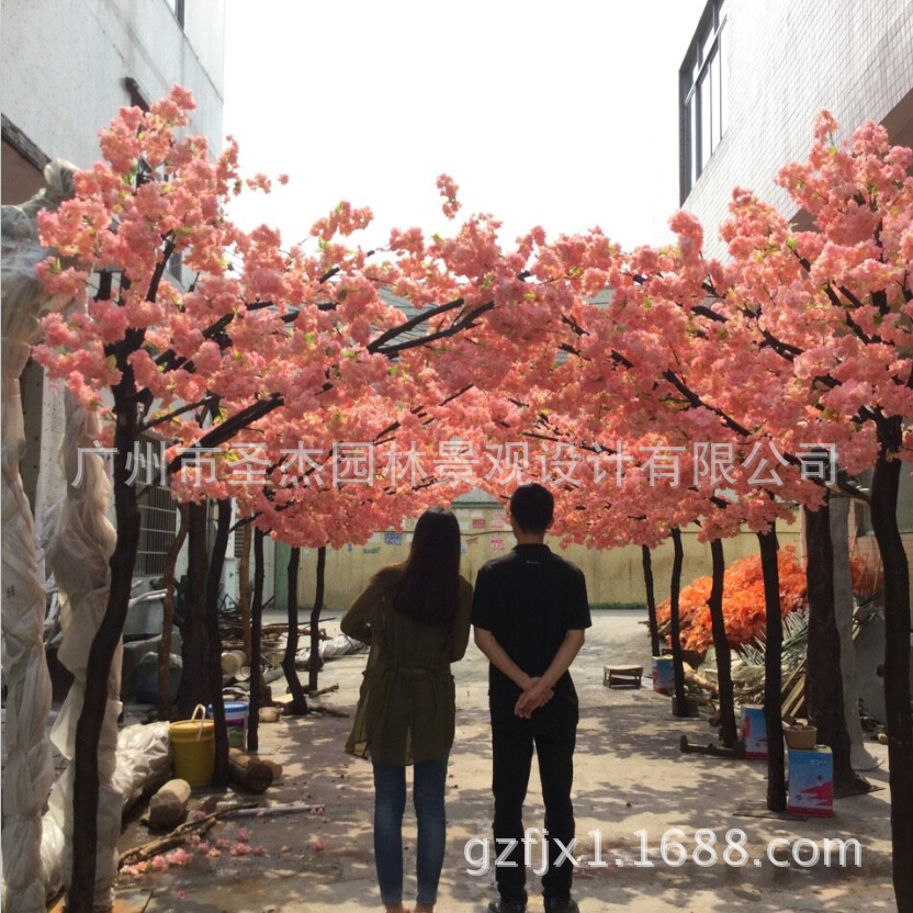 广州厂家樱花树绢布婚庆装饰木假树玻璃钢假植物造景户外仿真造景