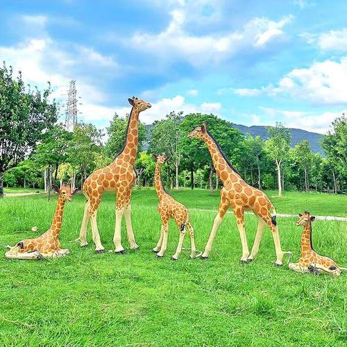 户外彷真长颈鹿雕塑植物园发光动物鹿模型园林草坪落地装饰大摆件