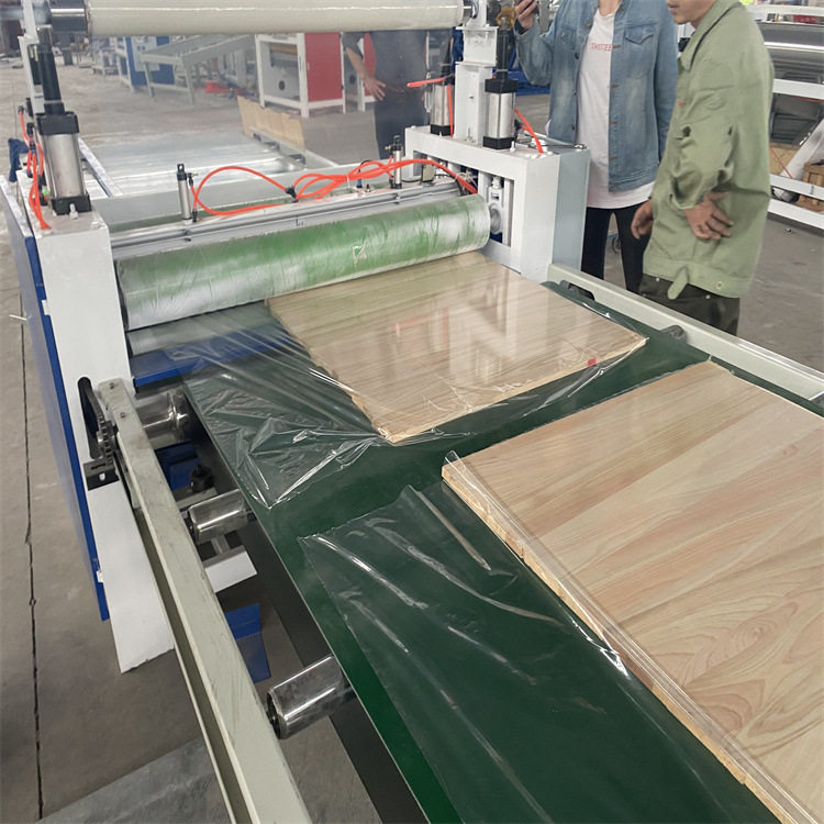 铝板保护膜覆膜机 自动切膜PE膜贴膜机 单双面烤漆门板自动压膜机,机械设备,其他机械设备,淘宝优惠券,粉丝福利购,淘宝优惠卷