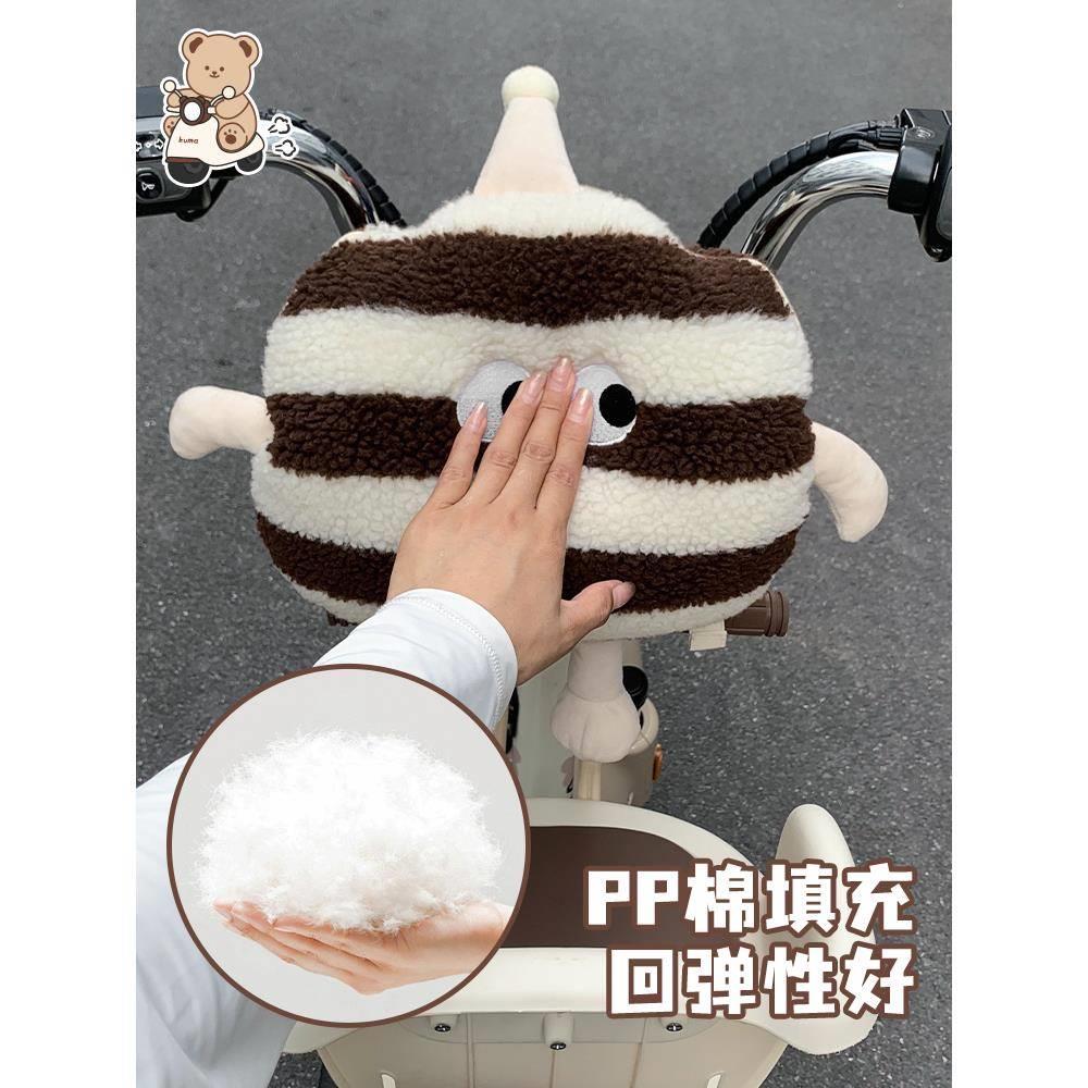电动车儿童座椅前置防撞垫踏板摩托车电瓶车加厚防撞头收纳保护垫